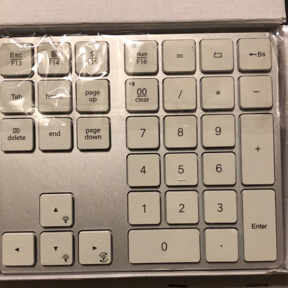 Wireless Numeric Keypad - Picture 5 of 12